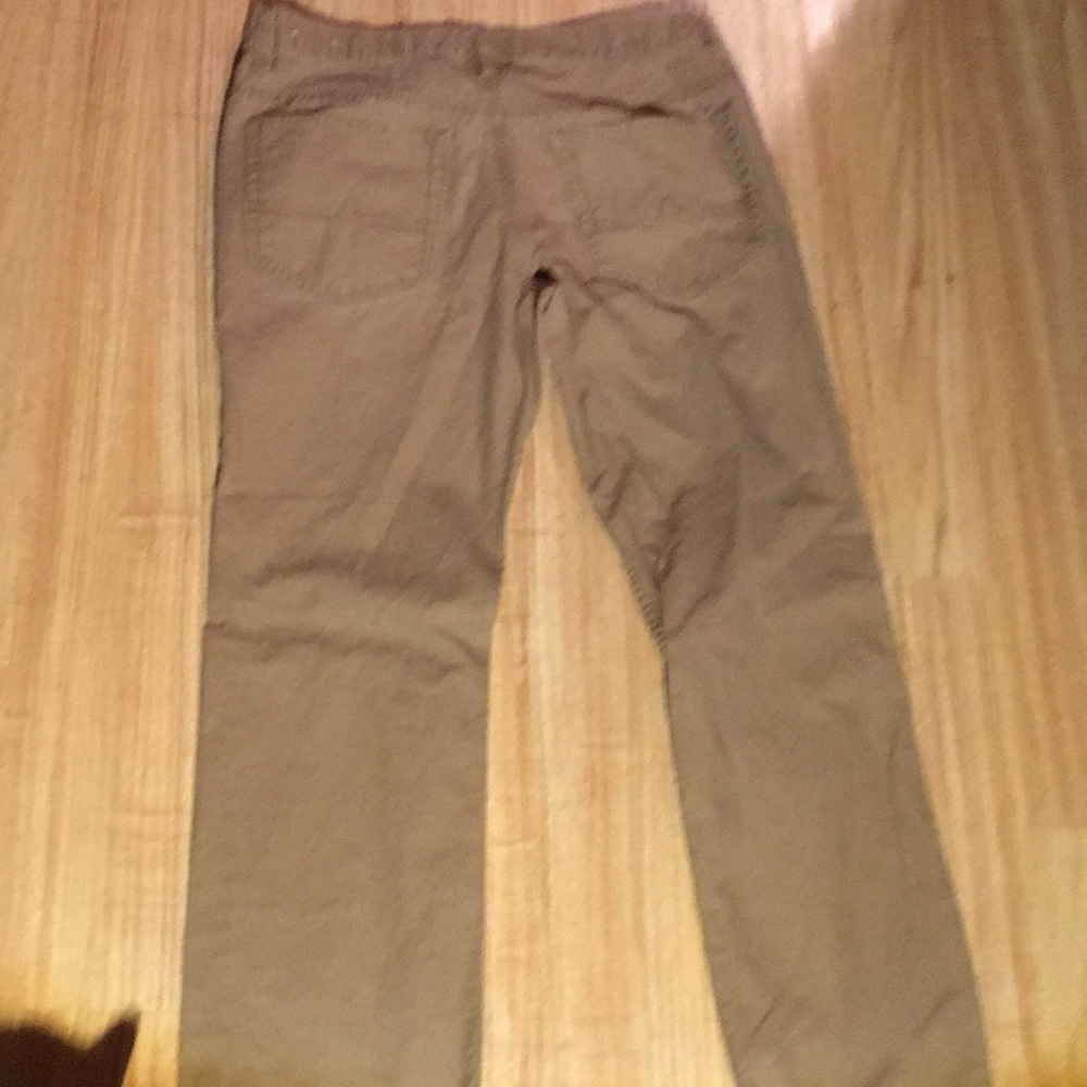 Men's khakis - Picture 3 of 6